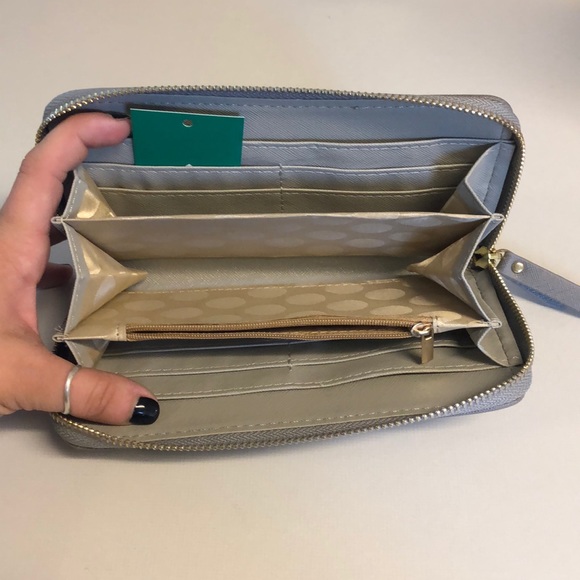 Kate Spade Wallet - Picture 3 of 3